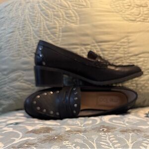 UVGC, Me Too Dani Loafer, Black, Size 6.5
